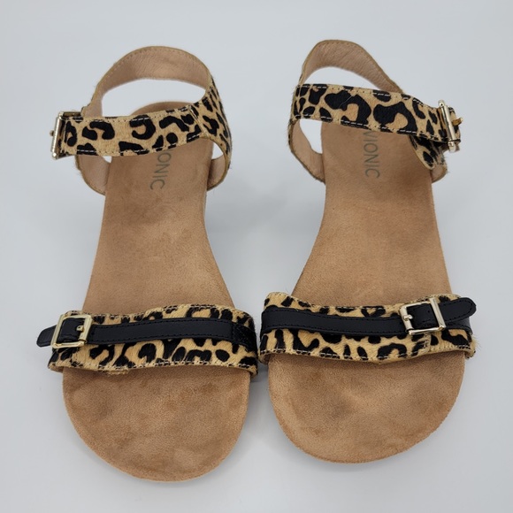 Vionic | Shoes | Vionic Animal Print Noble Laurie Open Toe Ankle Strap Sandals Sz 6 | Poshmark